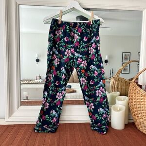 Time and Tru Navy Floral Cropped Pants